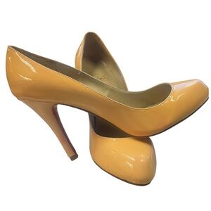 Red-Soled Beige Patent Leather Heels, Size 40, NWOT